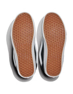 Vans Unisex Knu Skool Sneaker