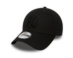 New Era NY Yankees Classic Black Logo 39THIRTY – svart