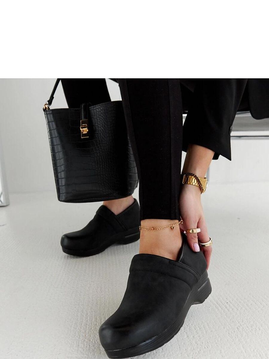 Half shoes model 206480 Solea