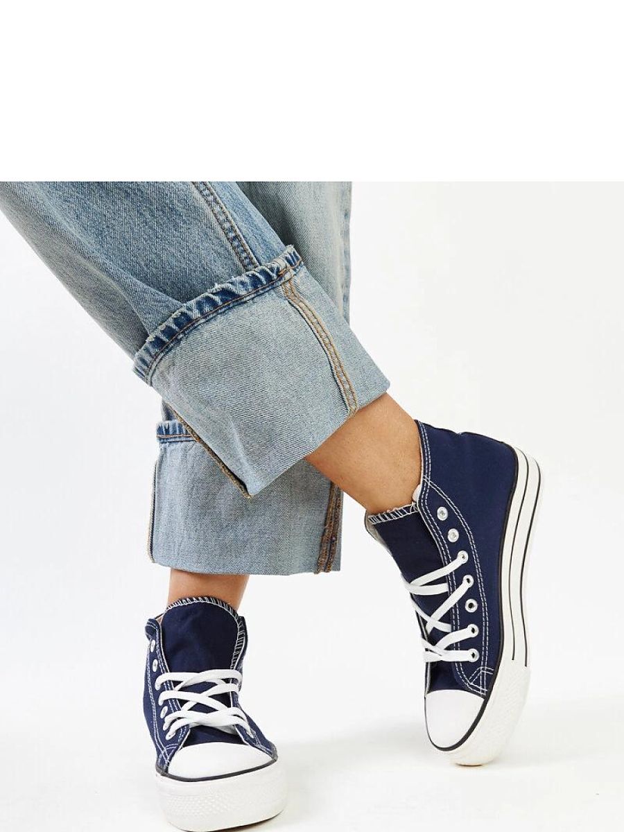 Sneakers model 207391 Solea