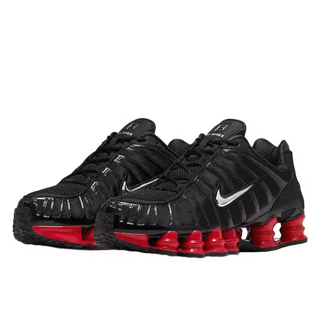 Nike-skor i svart och rött
