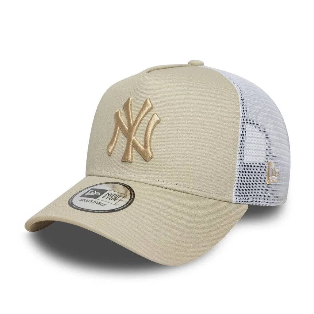 New Era NY Yankees League Essential 9FORTY E-Frame Trucker – beige