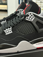 AJ4 Black & Red – svart och röd